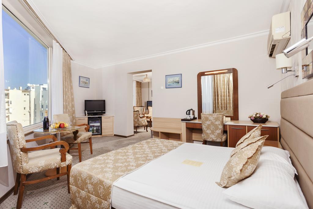 Izmir Palas Hotel חדר תמונה